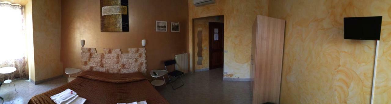 Gigi Holiday Rooms Roma Exterior foto